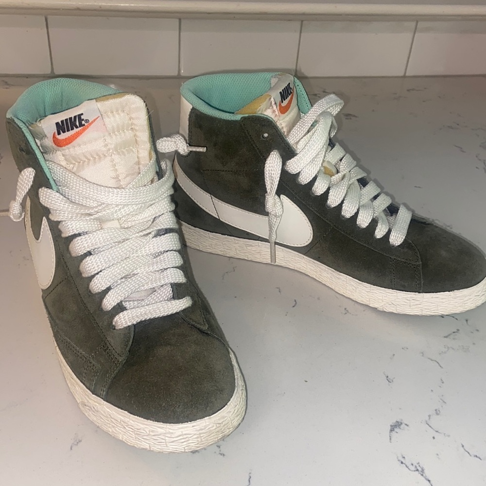 Nike Blazer green suede high tops sz 7.5
